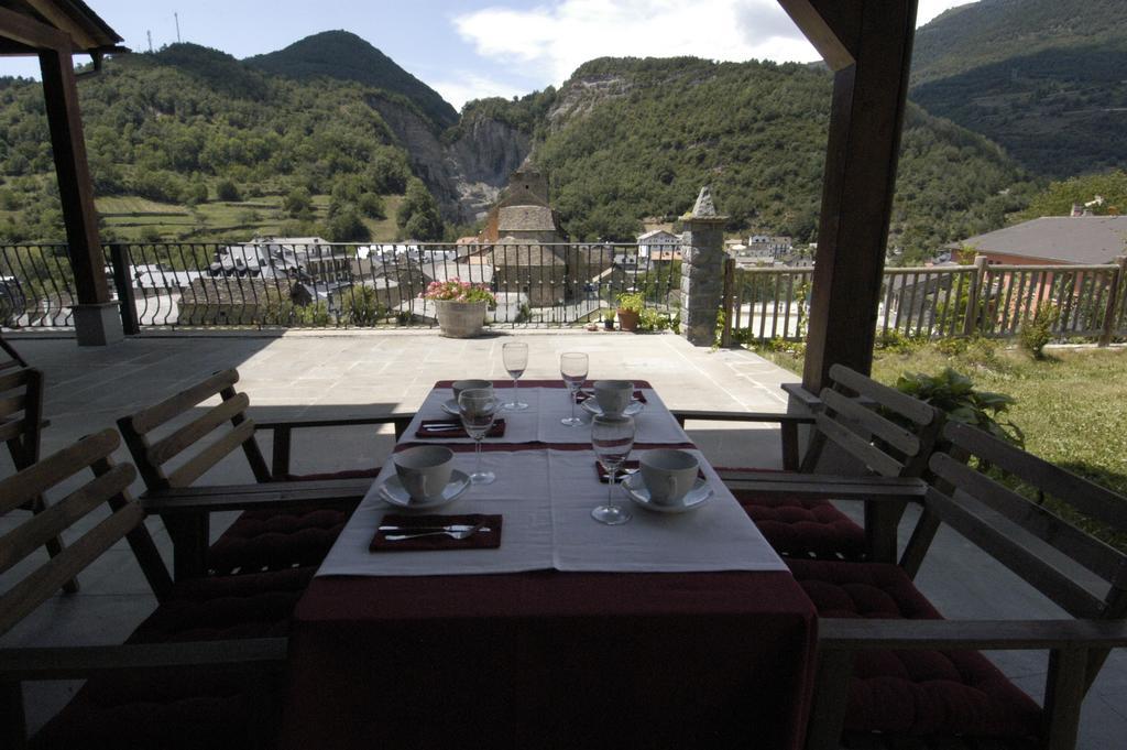 Hotel Rural El Porton De Murillo Broto Ngoại thất bức ảnh